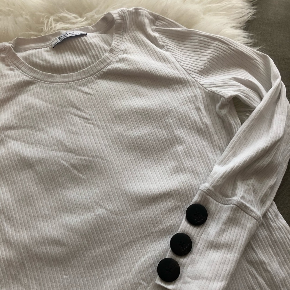Zara long sleeve with button detail